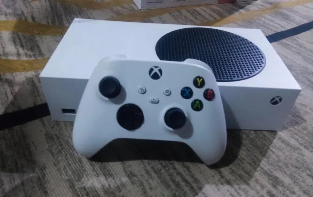 Xbox series s 512 GB للبيع