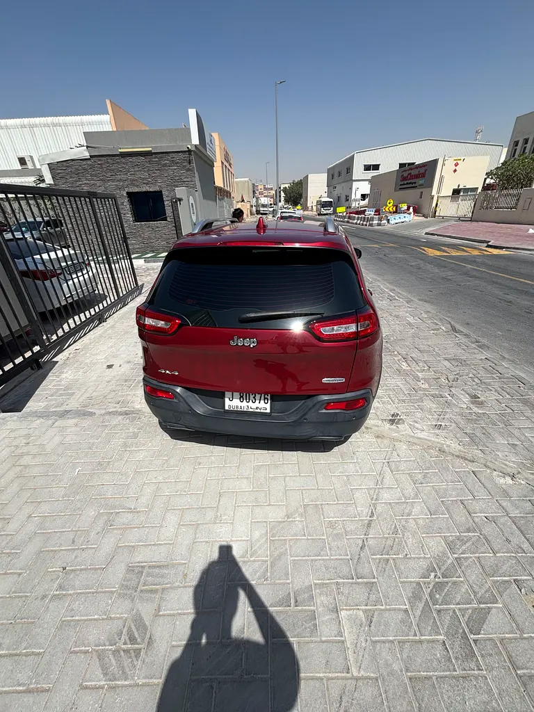 Jeep Cherokee Longitude Plus Edition 2015 للبيع