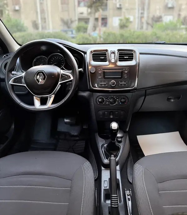 Renault logan 2021  للبيع في الإسكندرية