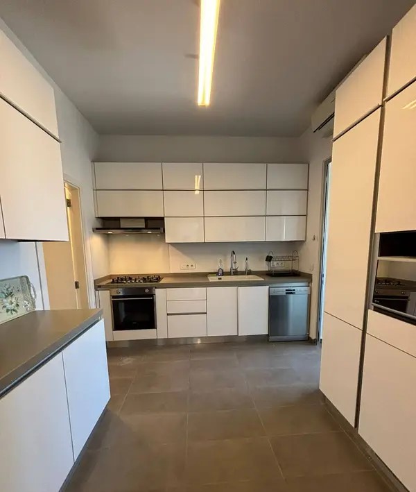 Apartment with sea view in Achrafieh for sale