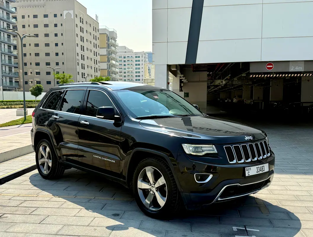 Jeep Grand Cherokee Overland 2014 للبيع فى دبى