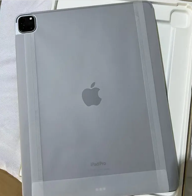 iPad Pro 12.9 M2 for sale in cairo
