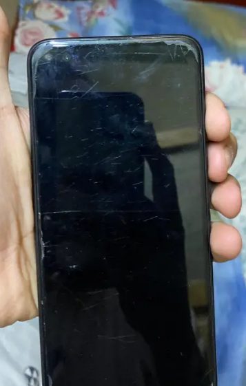 ريلمى 6 برو للبيع في المنيا