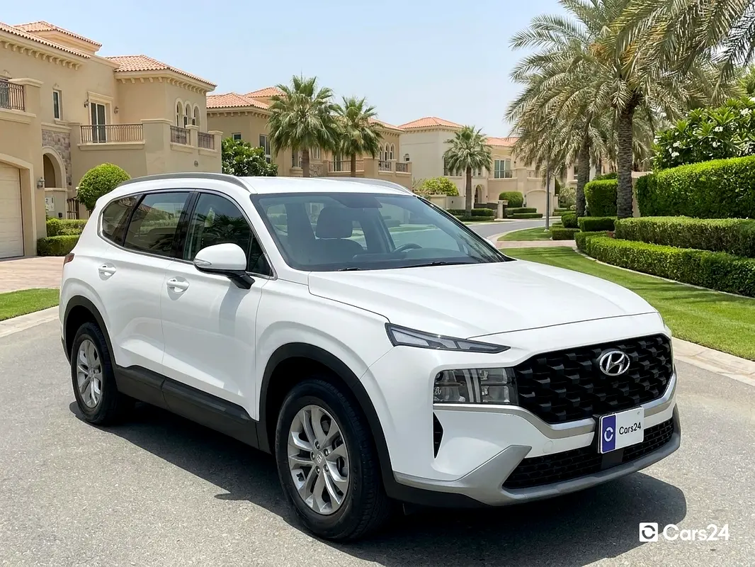 Hyundai Santa Fe Smart 2023 للبيع فى دبى