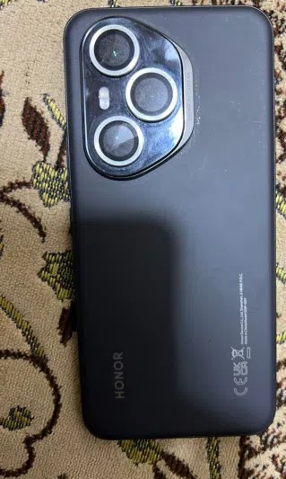 هونر ⁦⁦400⁩⁩ برو ذاكرة ⁦⁦512⁩⁩ جهاز نظيف وكامل ملحقاته للبيع صلاح الدين