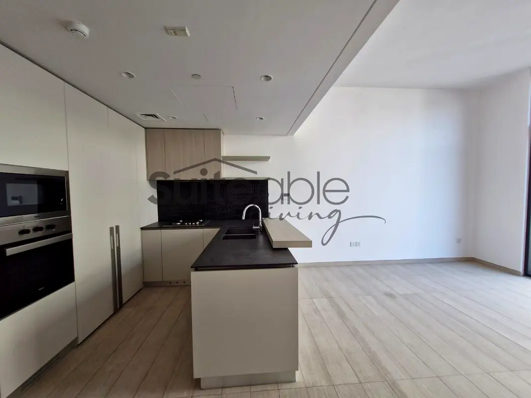 Spacious 2BR | Prime Community | Unfurnished للبيع فى دبى