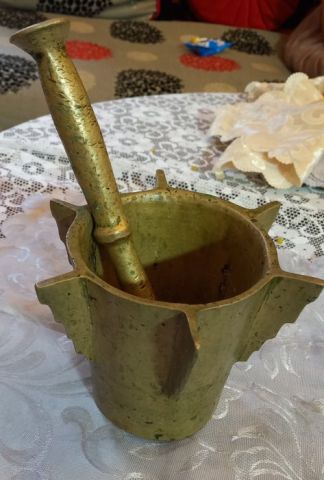 مهراز نحاس من الطراز الرفيع
