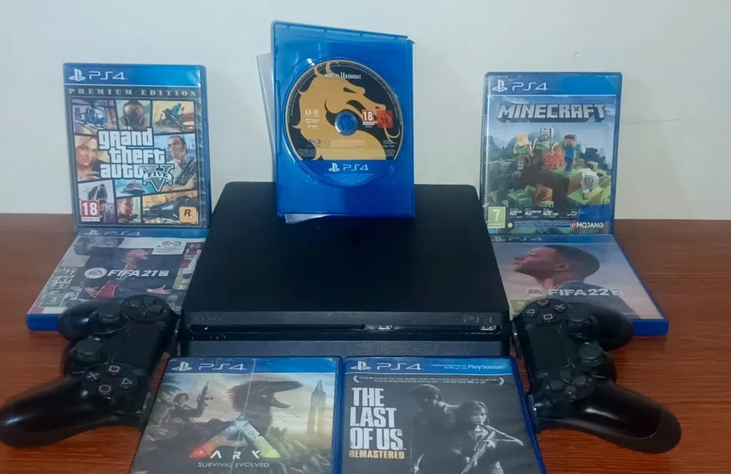 بلى ⁦⁦4⁩⁩ سليم ⁦⁦500gb⁩⁩ لعبة للبيع الموصل