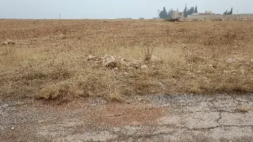 ارضين بصك واحد منقسمتين في حلب