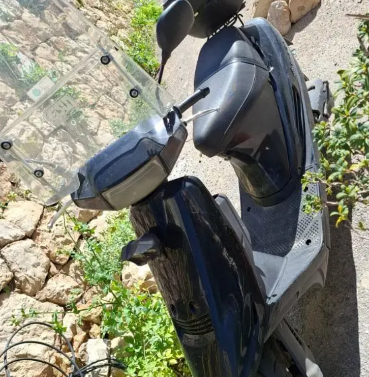Address V100 Motorcycle for sale in beirut