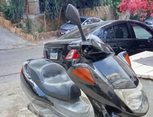 motorcycle honda foresight clean for sale in beirut