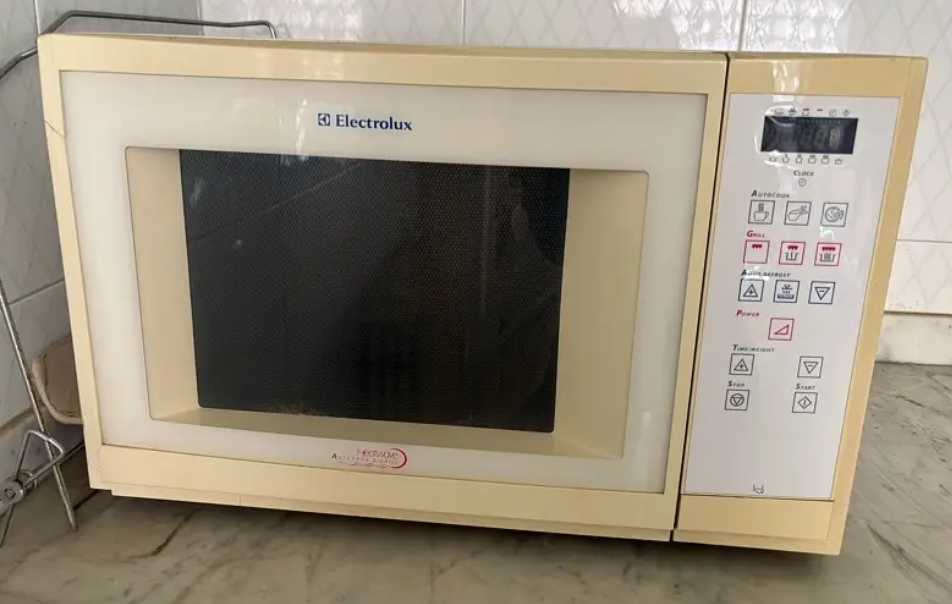 Micro-ondes Whirlpool for sale in beirut