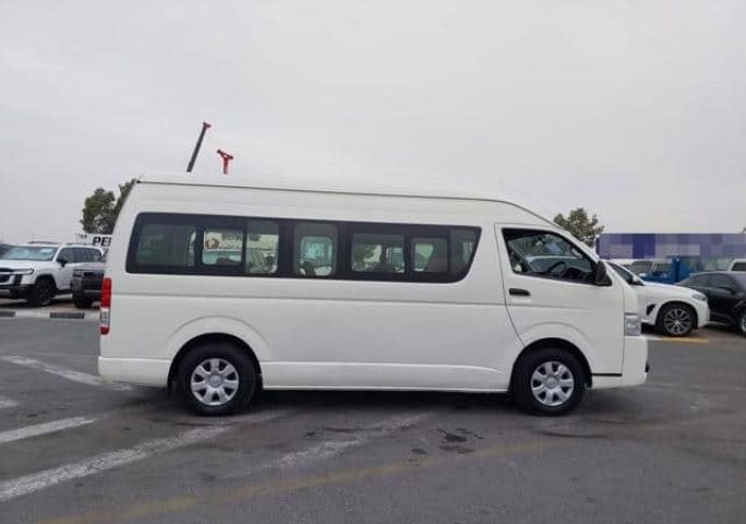 2016 toyota hiace بحولي بسعر مميز