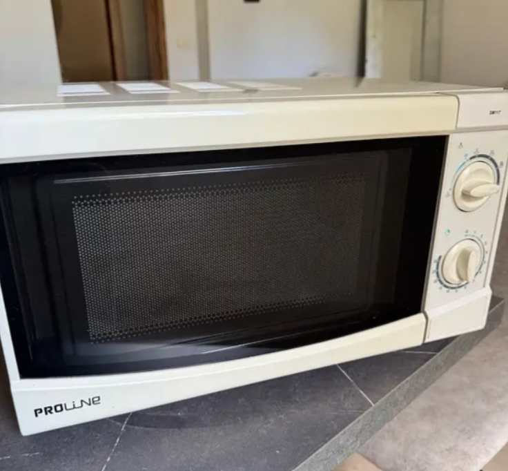 Microwave ProLine for sale in beirut