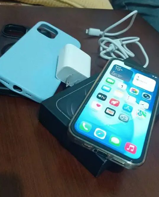 iphone 12 pro   for sale in beirut