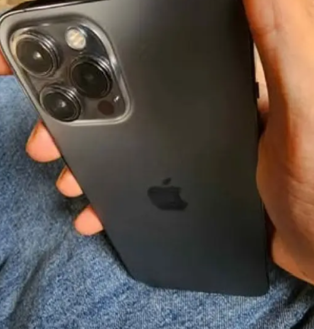 Iphone 12 pro max for sale in beirut