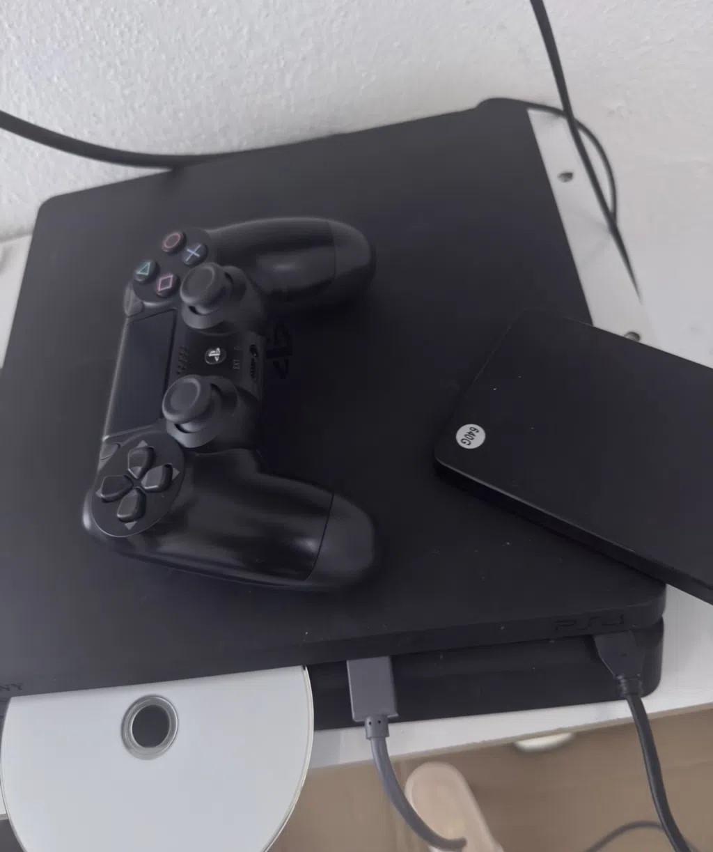 Playstation 4 slim/ jailbroken للبيع فى دهوك