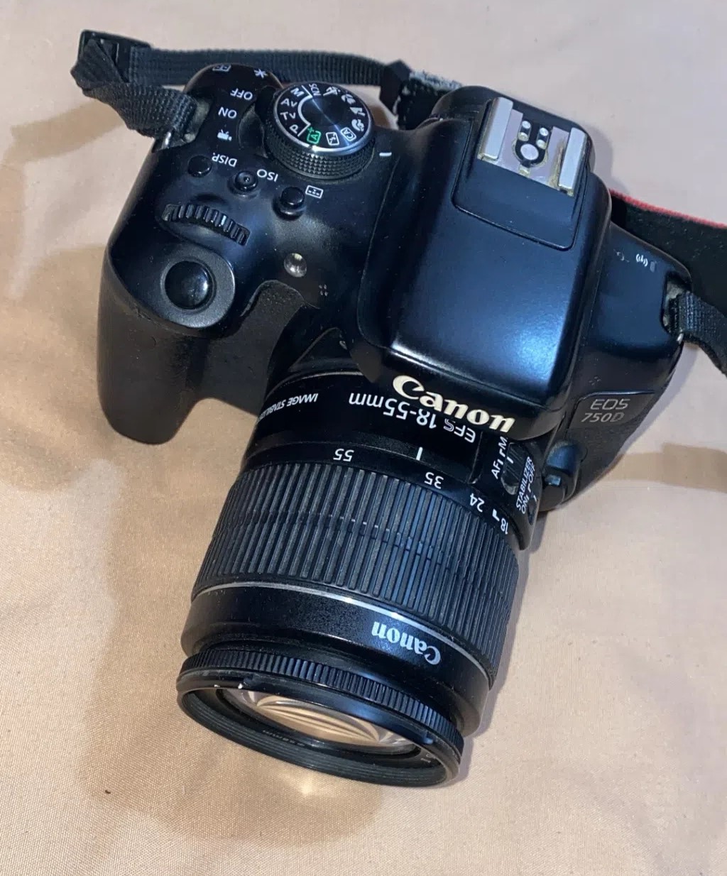 Canon EOS 750D للبيع فى البصره