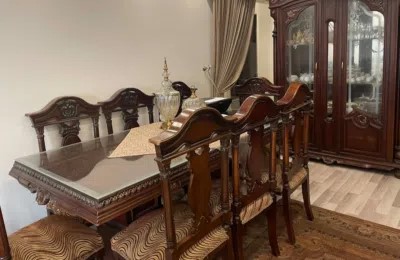 غرفة سفرة كاملة - مستعملة وب للبيع في الإسكندريةحالة جيدة