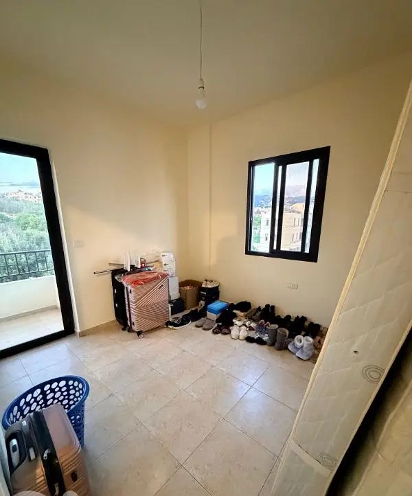Apartment for sale amchit below market price