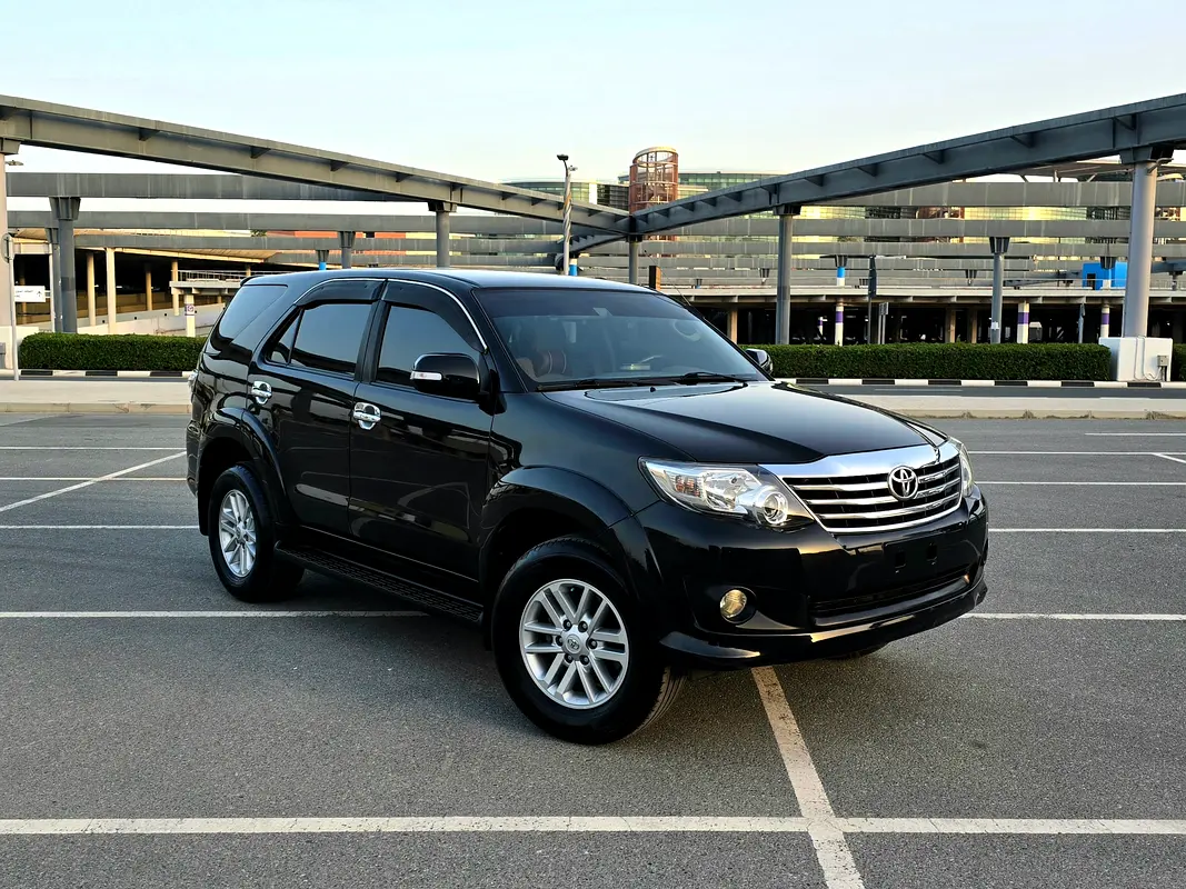 Toyota Fortuner SR5 2012 للبيع فى دبى