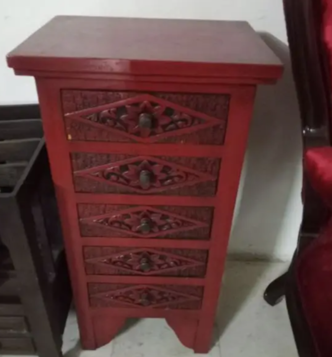 Teak wood Vintage style red dresser for sale in Ain El Remmaneh Beirut