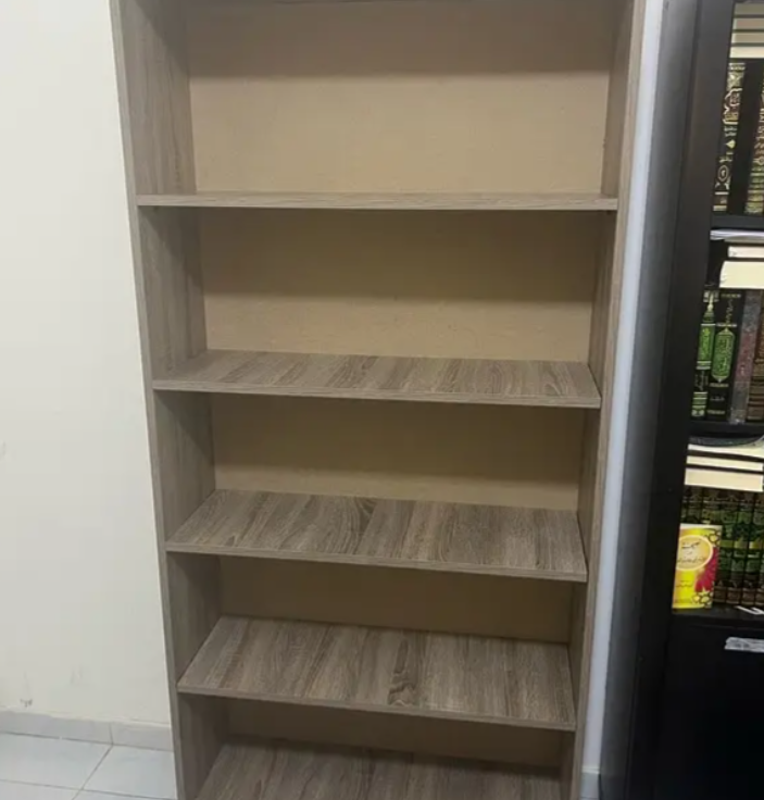 مكتبة جديدة من المعمل بافضل الاسعار للبيع في  كسروان