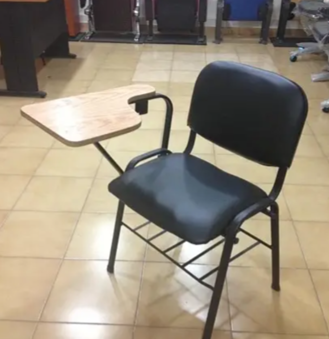 school chair m1 for sale in Tabarja Keserouan