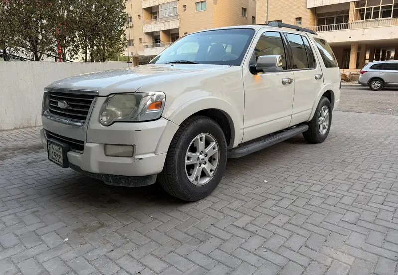 For sale: 2010 Ford Explorer in Kwaut