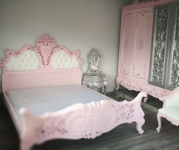 Queen's Bedroom for sale in Zgharta Town Zgharta