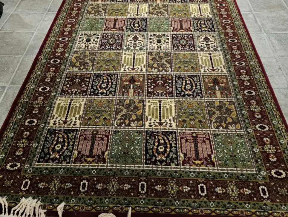 Carpet for sale in Fanar Metn