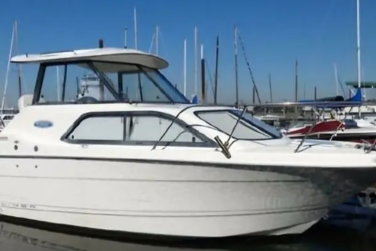 Bayliner 242 Classic Edition for sale in Dam wa Farz Tripoli