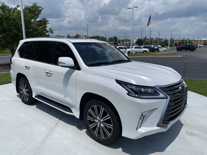 lx570 2020 lexus- السالمية