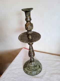 شمعدان انتيك من النحاس القديم- الجهراء