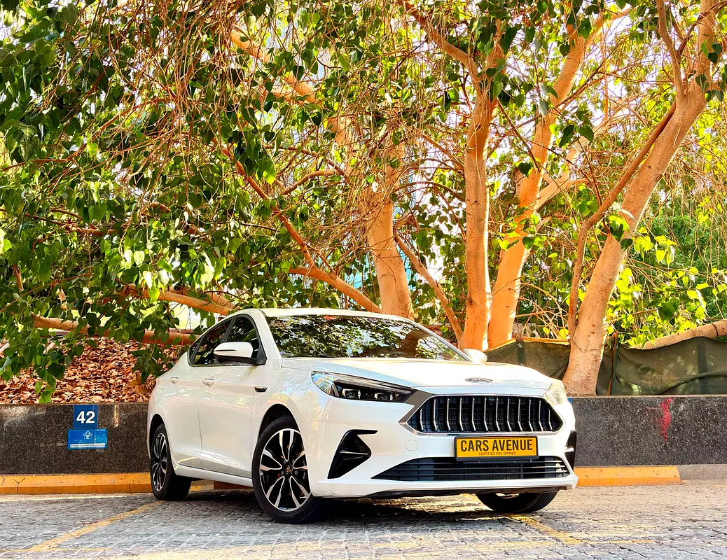JAC J7 Luxury 2023 للبيع فى دبى