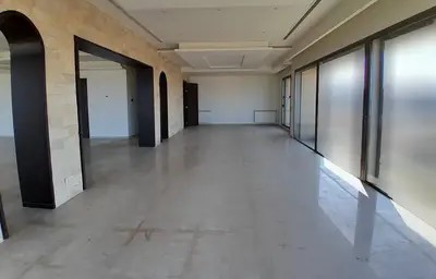 Spacious and luxurious  Apartment for Rent in Saifi