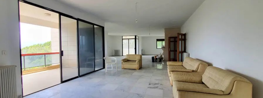 Spacious apartment located in a calm area in Ajaltoun, wide /For Sale