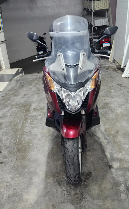 Honda Intergra Motorcycle 2013  for sale in Tariq el Jdideh Beirut