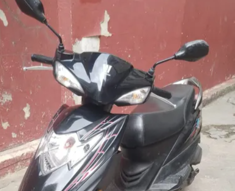 haujoe vm 100  for sale in Chiyah Beirut
