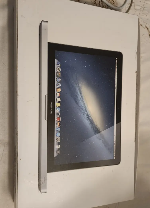 Macbook PRO 13 i7 8gb ram 512 ssd  for sale in Jounieh Keserouan