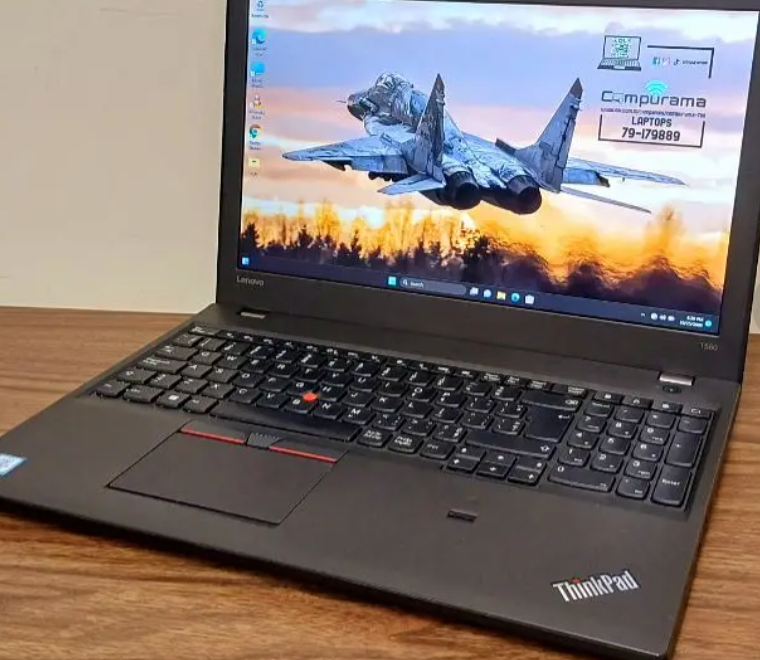 DOUBLE BATTERY LAPTOP  for sale in Biaqout Metn