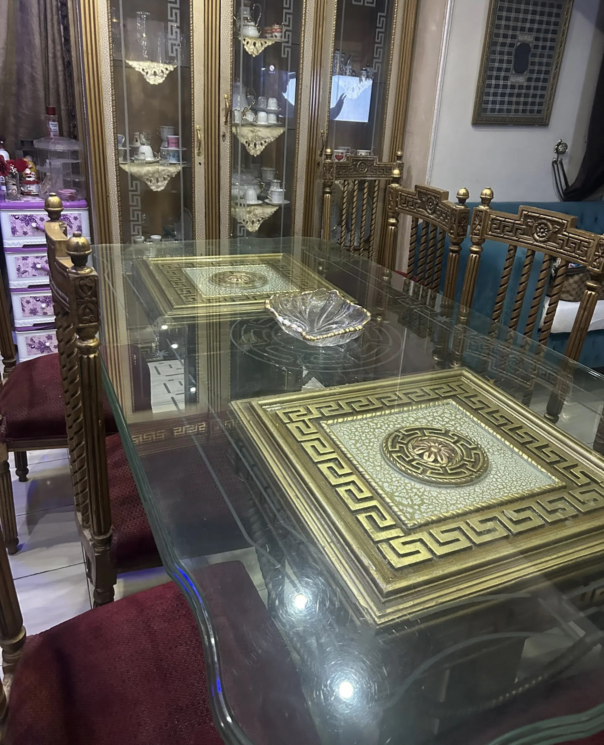 سفره للبيع طربيظه كبيره ونبش و8 كرسي الجيزة