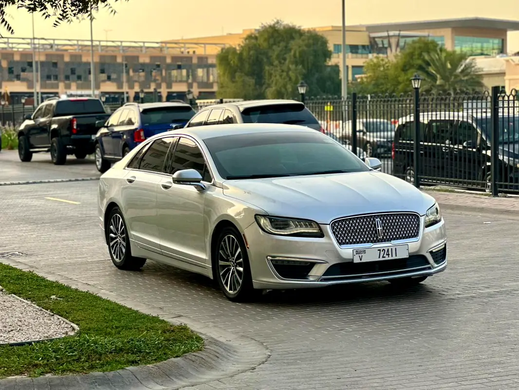 Lincoln MKZ Premiere 2017 للبيع فى دبى