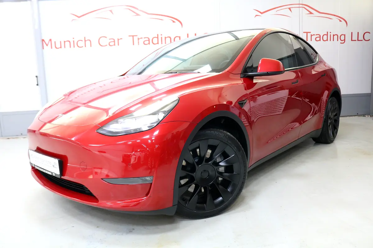 Tesla Model Y Long Range 2022 للبيع فى دبى