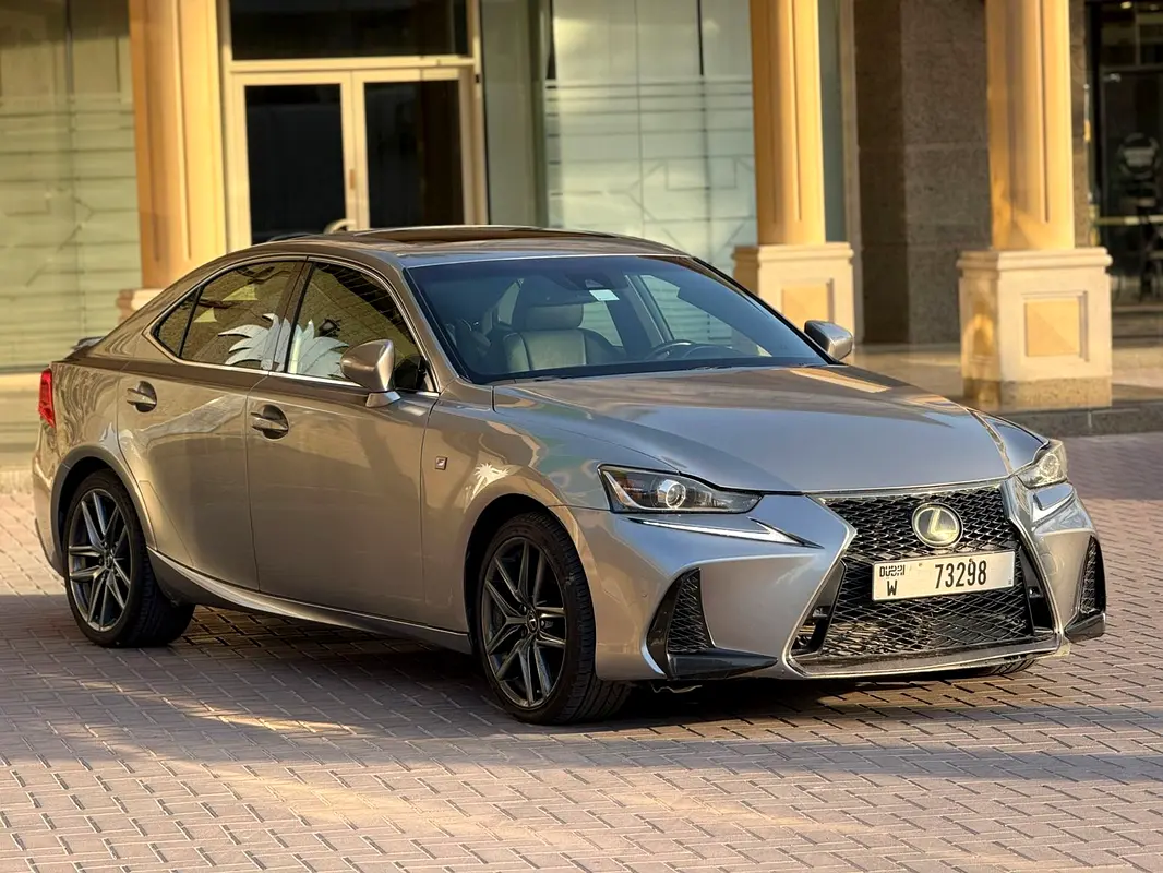 Lexus IS-Series IS 300 2020 للبيع فى دبى
