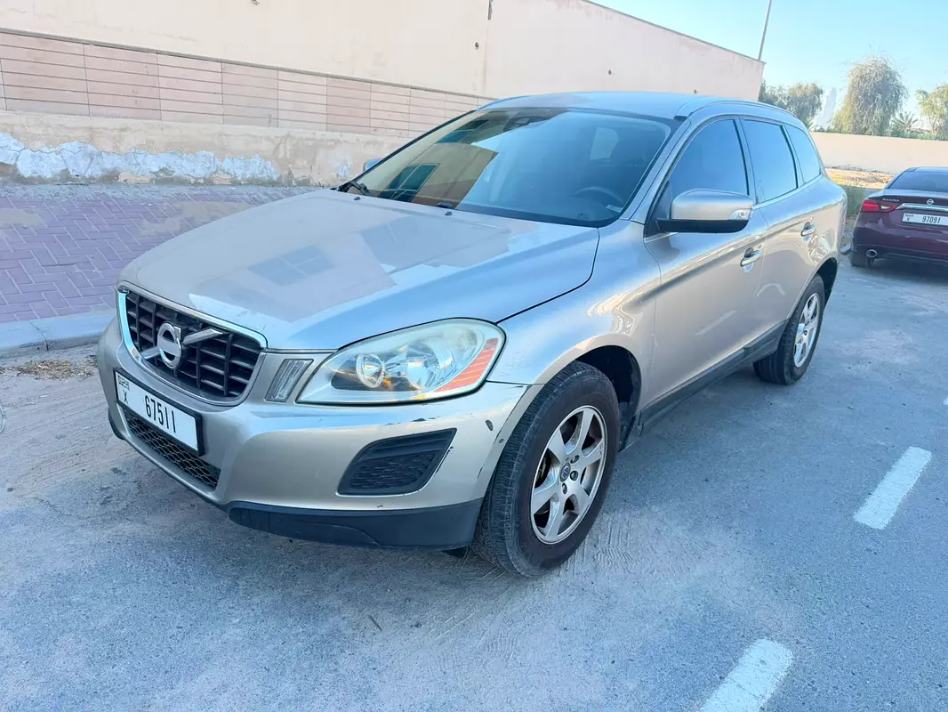 Volvo XC60 Comfort 2012 للبيع فى دبى