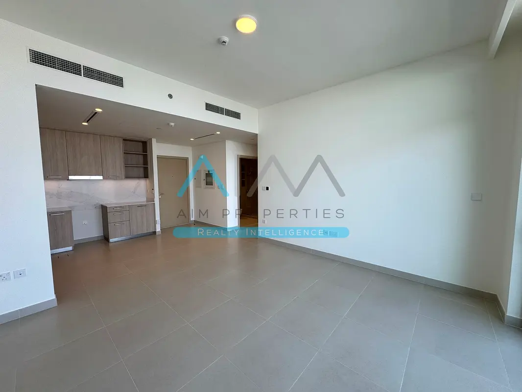 Distress Deal | Brand New | Ready To Move | Boulevard View فى دبى