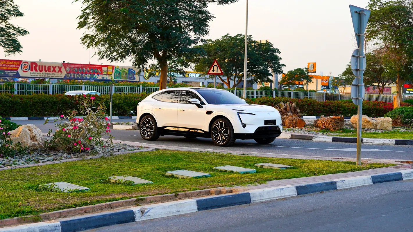 Avatr 11 Performance 2023 للبيع فى دبى