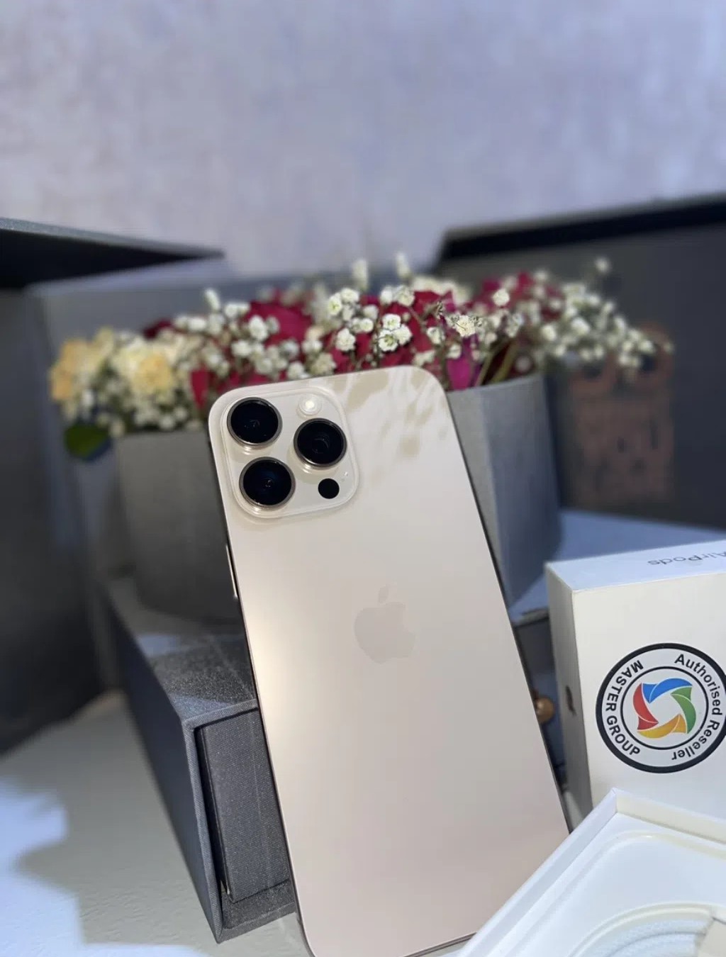 آيفون ⁦⁦16⁩⁩ برو ماكس نظيف جدا بذاكرة ⁦⁦265GB⁩⁩ مستعمل قليل جدا للبيع فى البصره