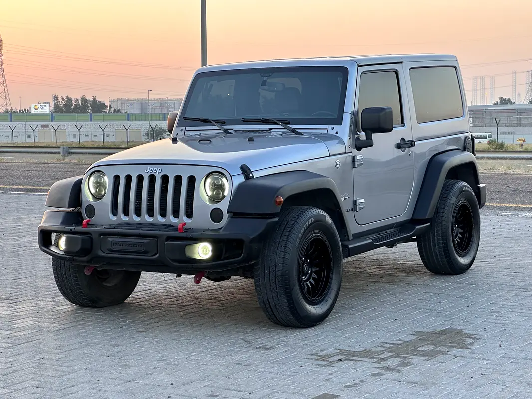 Jeep Wrangler Sahara 2016 للبيع فى دبى